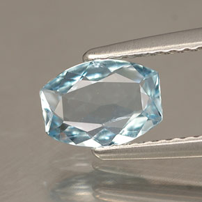 Água-marinha azul natural 0,62ct, forma extravagante, VVS-VS