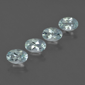 Pedras preciosas de água-marinha Azul pálido natural de 1.68 ct, Corte Oval, VS