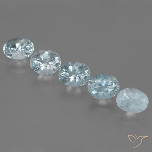 Pedras preciosas de água-marinha Azul claro natural de 3.83 ct, Corte Oval, VS