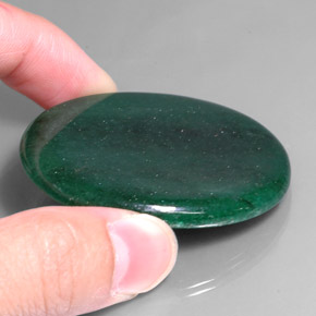 Aventurina verde natural 106,65ct, corte oval, translúcido