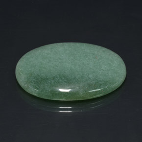 Aventurina verde natural 66,33ct, corte oval, opaco