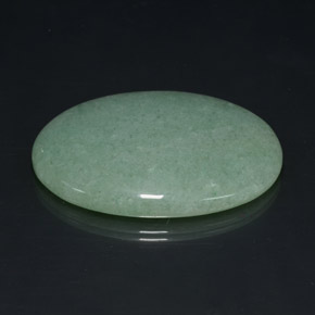Aventurina verde natural 102,50ct, corte oval, opaco