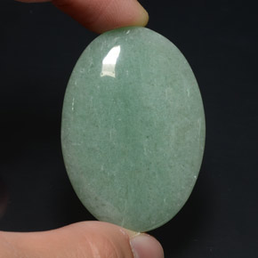 Aventurina Verde Natural 64.52ct, Corte Oval, Opaco