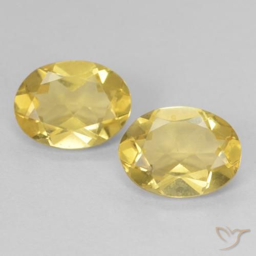2.35ctw Natural Luz Dourada Berilo, oval, VVS-VS