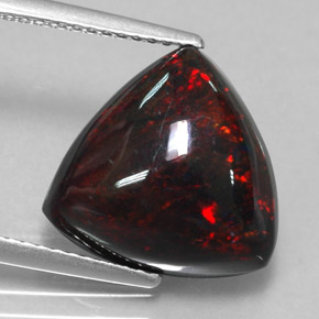 Opala negra multicolorido natural 4,03ct, trillion, opaco