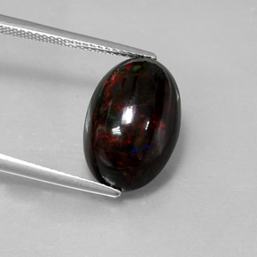 Opala negra multicolorido natural 5,05ct, corte oval, opaco