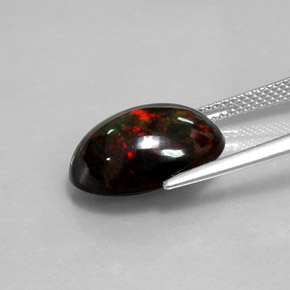 Opala negra multicolorido natural 5,05ct, corte oval, opaco