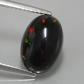 Opala negra multicolorido natural 2,83ct, corte oval, opaco
