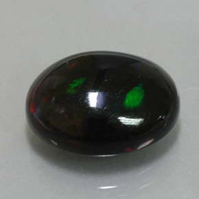 Opala negra multicolorido natural 4,50ct, corte oval, opaco