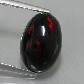 Opala negra multicolorido natural 3,75ct, corte oval, opaco