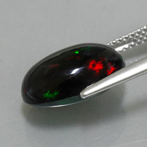 Opala negra multicolorido natural 3,75ct, corte oval, opaco