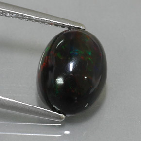 Opala negra multicolorido natural 2,73ct, corte oval, opaco