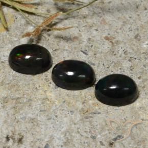 Pedras preciosas de Opala negra Multicolorido natural de 2.84 ct, oval, Translúcido