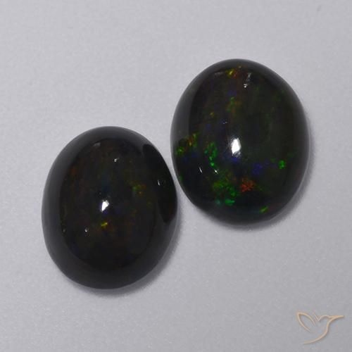 Pedras preciosas de Opala negra Multicolorido natural de 2.31 ct, oval, Translúcido