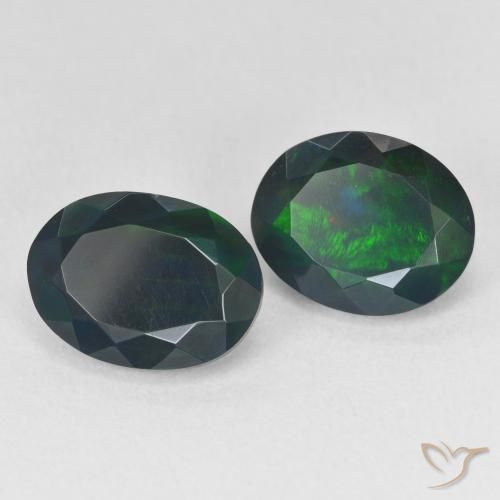 Pedras preciosas de Opala negra Multicolorido natural de 3.88 ct, oval, Translúcido