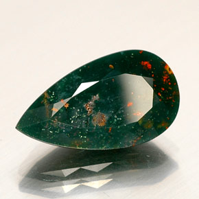 Pedra de Sangue verde manchado Natural 9.31ct, Formato de pêra, Opaco