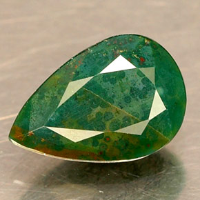 Pedra de sangue verde natural 0,63ct, formato de pêra, opaco