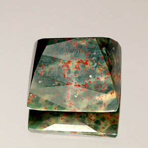 Pedra de sangue verde natural 21,53ct, quadrado, opaco