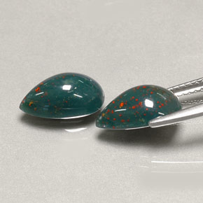 Pedras preciosas de Pedra de Sangue verde manchado natural de  ct, Formato de pêra, Opaco