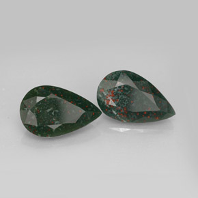 Pedras preciosas de pedra de sangue verde natural de  ct, formato de pêra, opaco