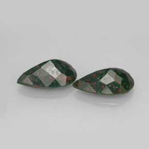 Pedras preciosas de pedra de sangue verde natural de  ct, formato de pêra, opaco