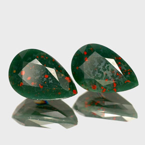 Pedras preciosas de pedra de sangue verde natural de  ct, formato de pêra, opaco