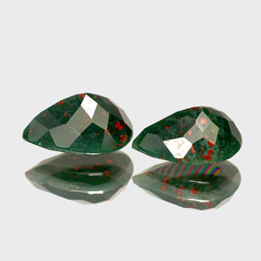Pedras preciosas de pedra de sangue verde natural de  ct, formato de pêra, opaco