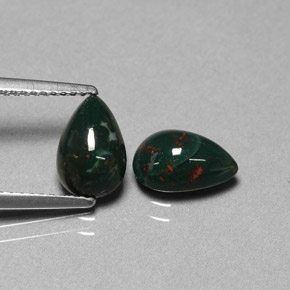 Pedras preciosas de pedra de sangue verde natural de  ct, formato de pêra, opaco