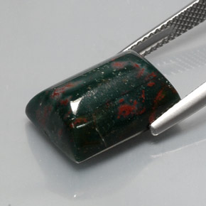 Pedra de sangue verde natural 10,72ct, baguete, opaco