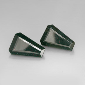 Pedras preciosas de pedra de sangue verde natural de  ct, forma extravagante, opaco