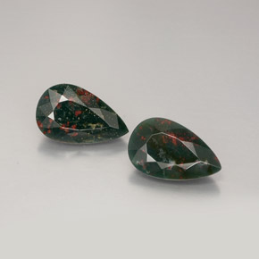 Pedras preciosas de pedra de sangue verde natural de  ct, formato de pêra, opaco