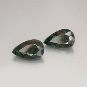 Pedras preciosas de pedra de sangue verde natural de  ct, formato de pêra, opaco