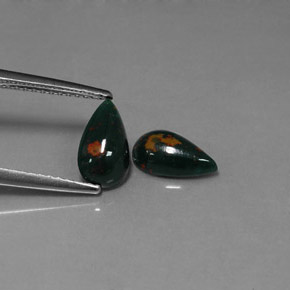 Pedras preciosas de pedra de sangue verde natural de  ct, formato de pêra, opaco