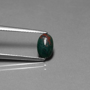 Pedra de sangue verde natural 0,82ct, corte oval, opaco