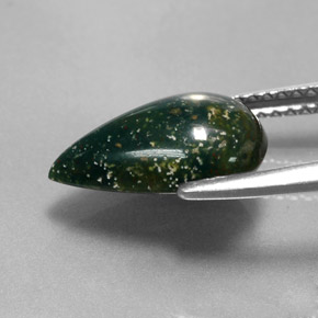 Pedra de sangue verde natural 2,73ct, formato de pêra, opaco