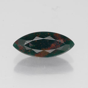 Pedra de Sangue verde manchado Natural 0.87ct, Marquesa, Opaco