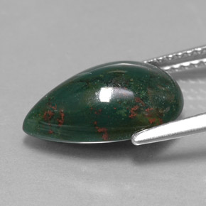 Pedra de sangue verde natural 3,49ct, formato de pêra, opaco