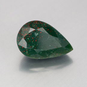Pedra de sangue verde natural 3,44ct, formato de pêra, opaco