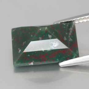 Pedra de sangue verde natural 4,82ct, baguete, opaco