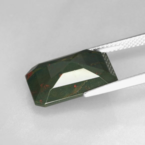 Pedra de sangue verde natural 7,68ct, corte esmeralda, opaco