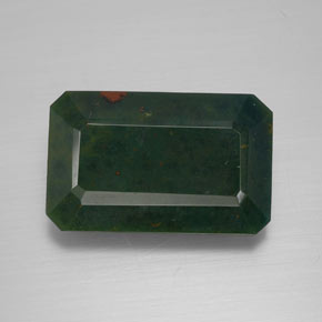Pedra de sangue verde natural 8,92ct, corte esmeralda, opaco