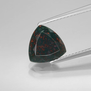 Pedra de sangue verde natural 1,90ct, trillion, opaco