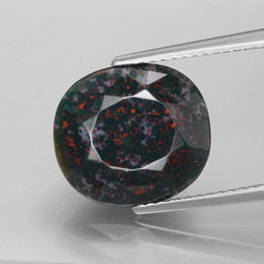 Pedra de sangue verde natural 6,30ct, corte oval, opaco