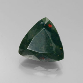 Pedra de sangue verde natural 4,49ct, trillion, opaco