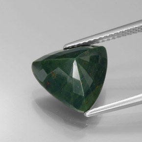 Pedra de sangue verde natural 4,49ct, trillion, opaco