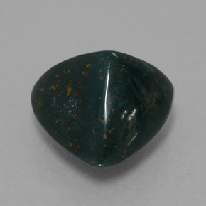 Pedra de sangue verde natural 7,42ct, trillion, opaco