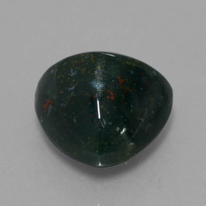 Pedra de sangue verde natural 7,65ct, trillion, opaco