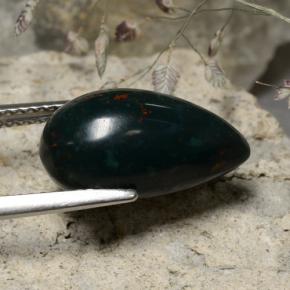 Pedra de sangue verde natural 5,92ct, formato de pêra, opaco