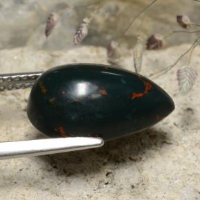 Pedra de sangue verde natural 5,77ct, formato de pêra, opaco