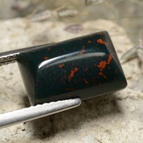 Pedra de sangue verde natural 4,62ct, baguete, opaco
